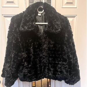 Cejon Faux Fur Fully Lined Cropped Black Jacket w/Hook/Clasp Closure ~ Size L/XL